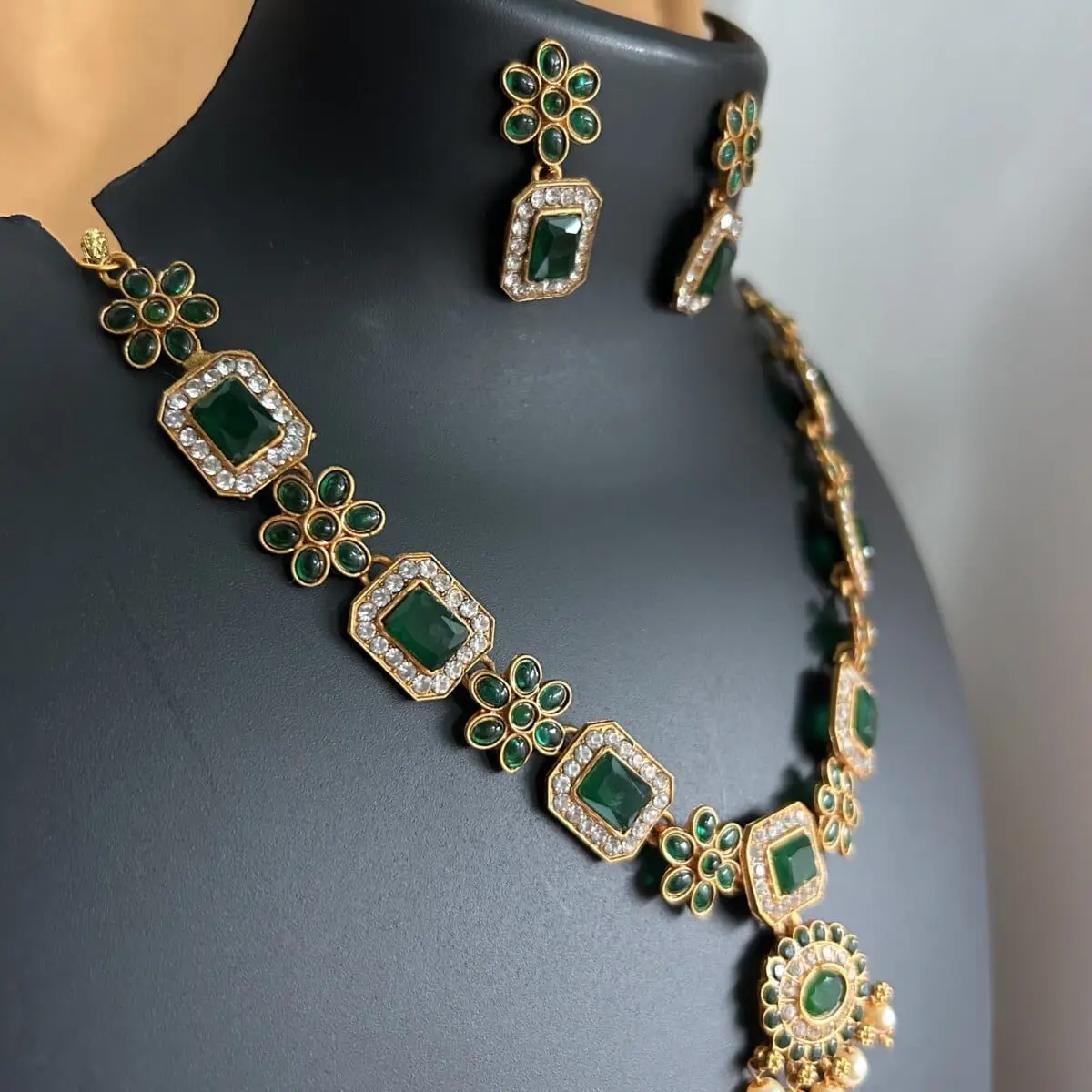 ff9f03fb7f28fc56b72fdb144957c991