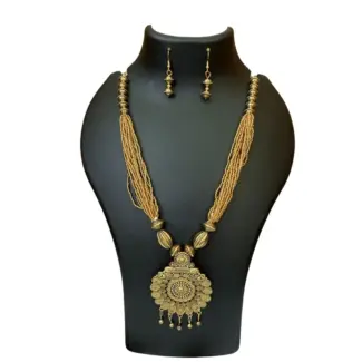 Saree Maala with Earrings