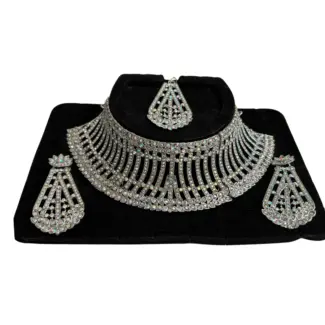 White stoned Full Necklace Set