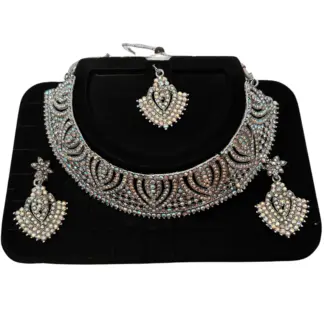 White stone Necklace set with Earrings and tikka