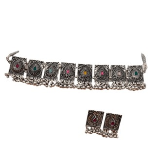 Silver Highneck Choker & Earrings