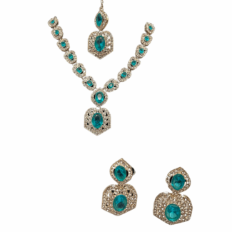 Arakku Maala and Jhumka