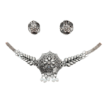 Simple Silver choker with stud