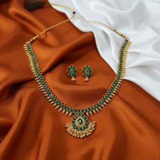 Gold look kemp stone Haram with Earrings