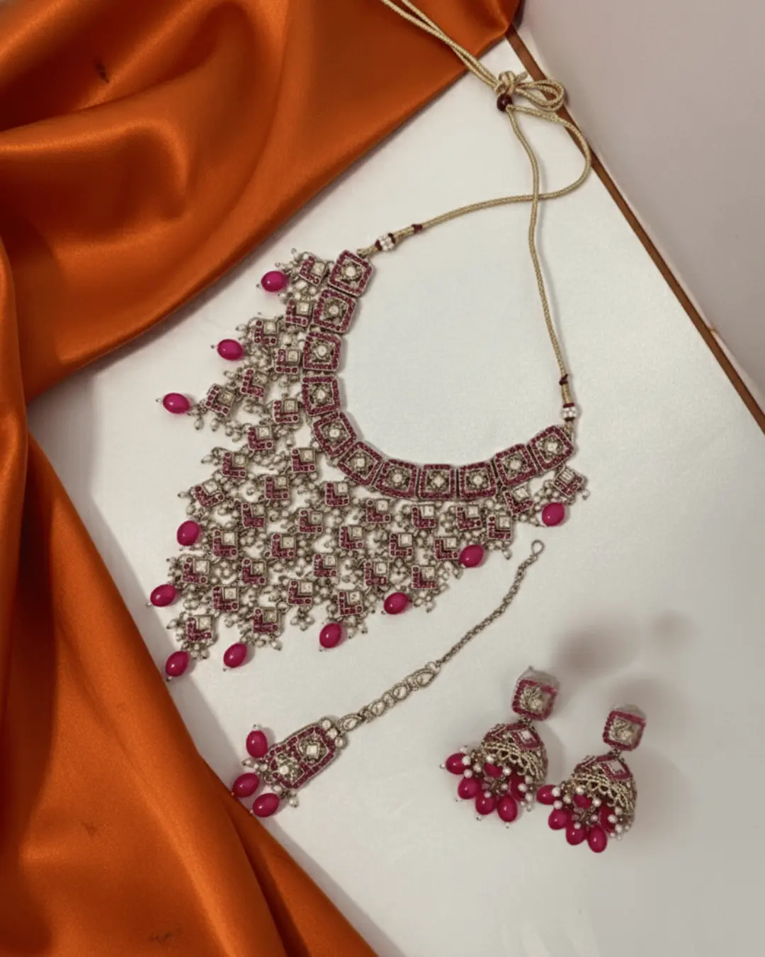 3b5e930865bd893bbec9450a1d51b9be