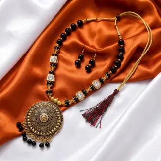 Black Beads Maala with Earrings