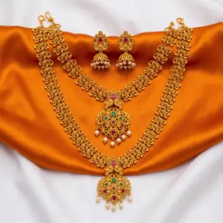 Traditional South Indian Bridal 2-Piece Antique Necklace Set with Jhumkas