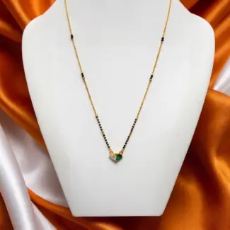 Panna Sparkling Two-Stone Heart Mangalsutra