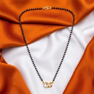The Bandhan Interlocking Loop Mangalsutra