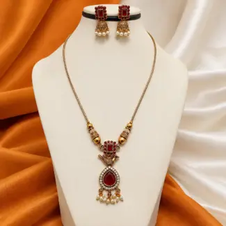 Antique Gold Tone Red Stone Pendant Necklace & Earring Set